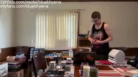 Blue B. Hyena online show from August 4, 5:54 pm