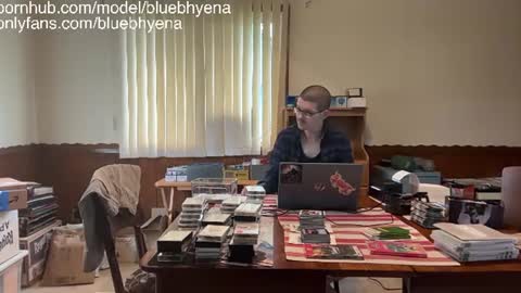 Blue B. Hyena online show from August 18, 2:56 pm
