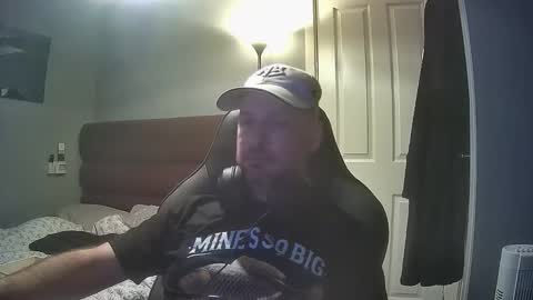 bluebirdflame1 online show from April 10, 4:49 am