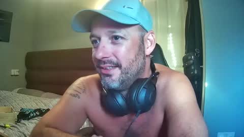 bluebirdflame1 online show from July 12, 5:25 am