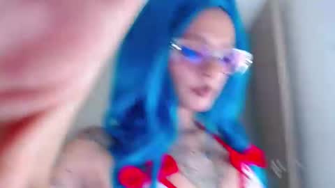 Im Abril .. Nice to meet you  thumb up me please its important  INDEPENDENT MODEL online show from July 16, 4:13 am