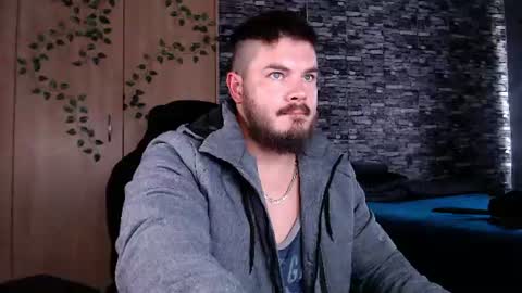 blueeyeboy0 online show from July 10, 1:06 pm