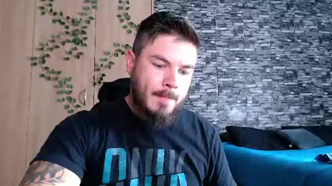 blueeyeboy0 online show from July 17, 10:48 am