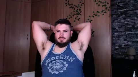blueeyeboy0 online show from August 6, 9:19 am
