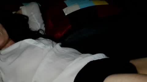 Blueeyedlie online show from July 12, 6:53 am