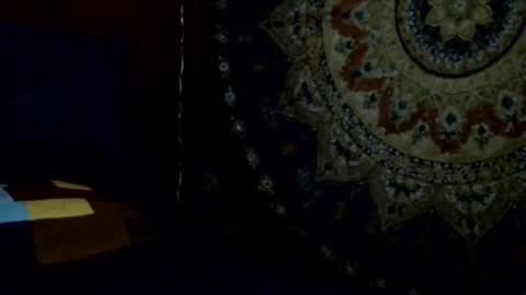 Blueeyedlie online show from July 17, 4:34 am