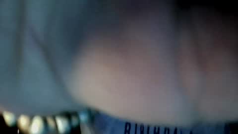 Blueeyedlie online show from July 30, 6:32 am