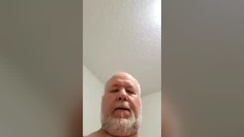 blueeyes64466 online show from August 12, 1:57 pm