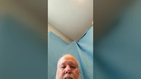 blueeyes64466 online show from August 14, 12:31 pm
