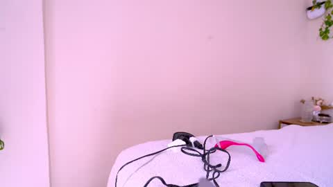 FLORAA online show from August 9, 3:24 pm