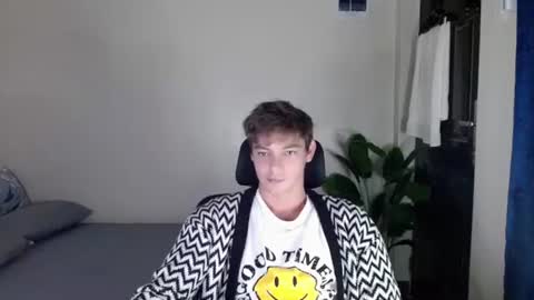 blueeyedboyisasia online show from August 11, 7:38 pm