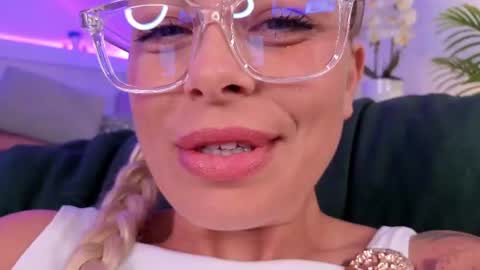 Kate online show from August 12, 11:12 am