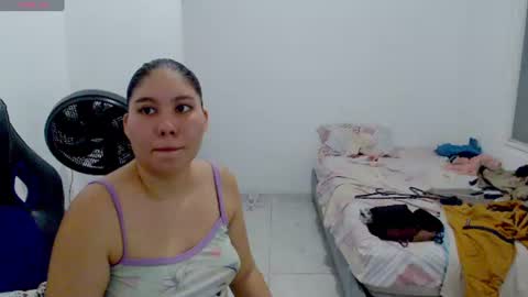  Hey guysI am BrendaWelcome my room online show from August 10, 12:23 am