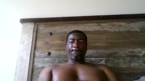 bluuthunder1914 online show from May 16, 6:41 pm