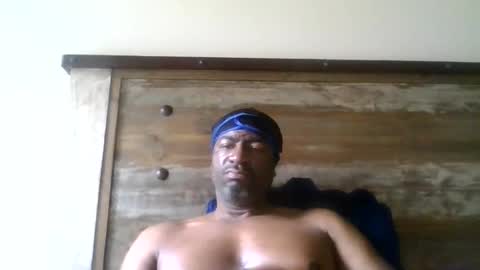 bluuthunder1914 online show from June 10, 5:42 pm