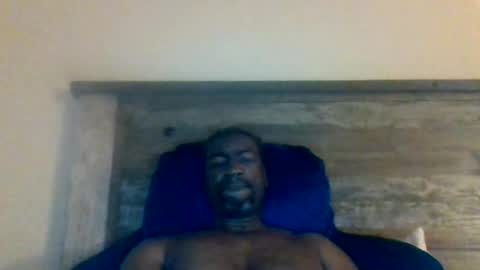 bluuthunder1914 online show from August 5, 9:07 am