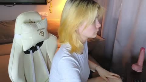 Alice and David online show from July 20, 11:08 pm