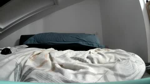 bo22222222 online show from August 10, 10:11 pm