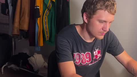 bob_bucks online show from August 8, 10:32 pm