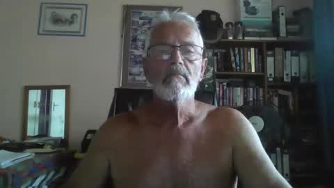 Bobbgud online show from April 12, 9:21 am