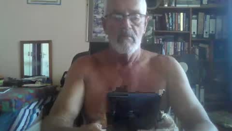 Bobbgud online show from April 16, 12:45 pm