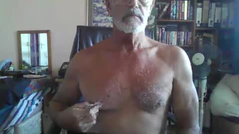 Bobbgud online show from June 5, 1:05 pm