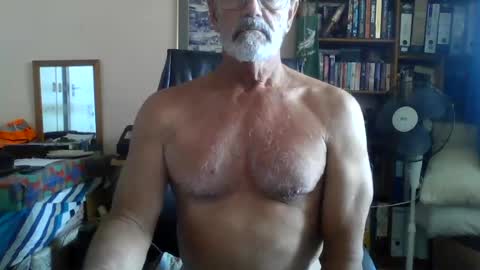Bobbgud online show from August 2, 10:00 am