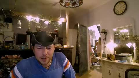 Bobby and Sadie online show from May 25, 5:31 am