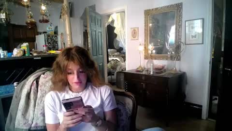 Bobby and Sadie online show from September 10, 1:21 pm