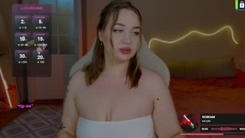  Lina  online show from August 10, 7:48 pm