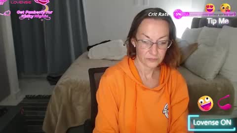 Boeslaboes couple online show from July 28, 4:57 pm