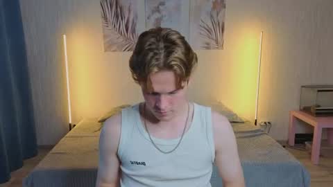 KEVINLEOCHARLY online show from July 17, 4:45 am