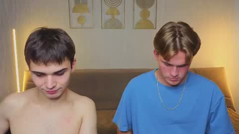 KEVINLEOCHARLY online show from August 15, 9:46 am