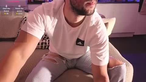 boiteasex online show from July 14, 5:23 am