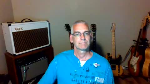 Carl online show from July 8, 11:09 pm