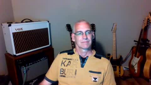 Carl online show from July 12, 2:07 am
