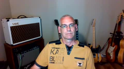 Carl online show from July 12, 10:32 am