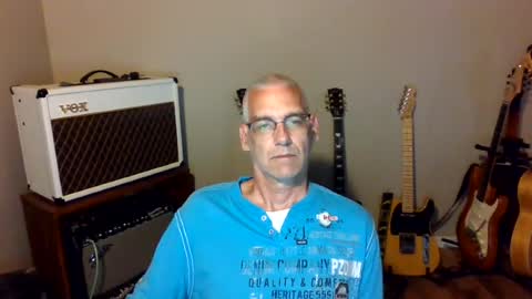 Carl online show from July 24, 11:24 am