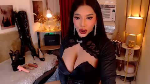 Bettina online show from August 13, 2:20 pm