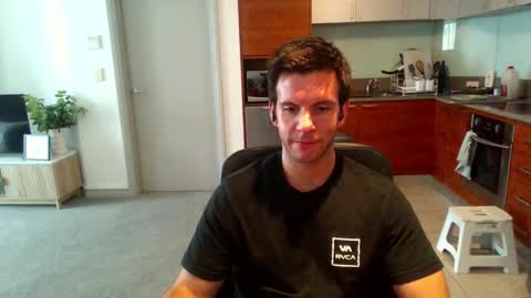 Bondi online show from March 13, 4:32 am