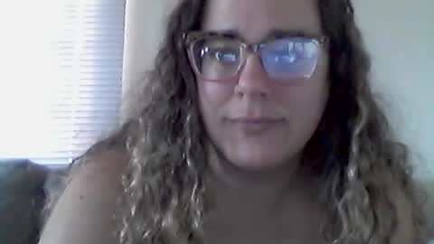 bongmamabear online show from August 4, 4:15 pm