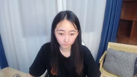 bonnie133 online show from July 31, 10:10 am