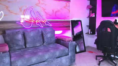 becky online show from July 25, 2:15 am