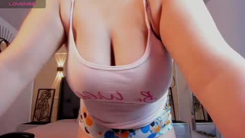 bonnie_ch1 online show from July 16, 8:53 pm