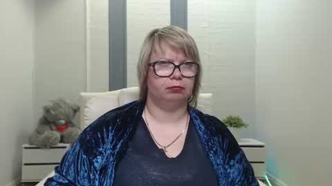 bonnnyboobsy online show from August 12, 8:44 pm