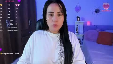 sofia online show from August 5, 3:59 am