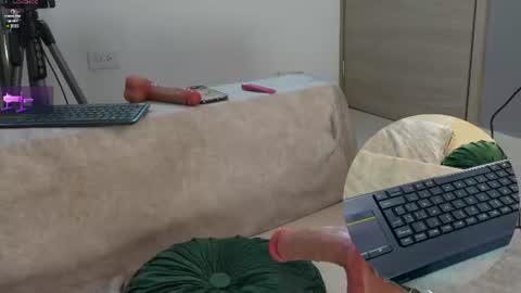 Bonny online show from August 9, 3:24 pm