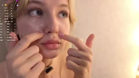 Eva online show from August 4, 7:44 pm