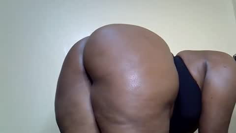 bootieshakess online show from May 19, 12:44 am