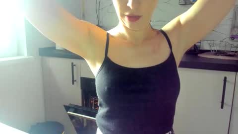 Klaras room online show from May 13, 8:36 am